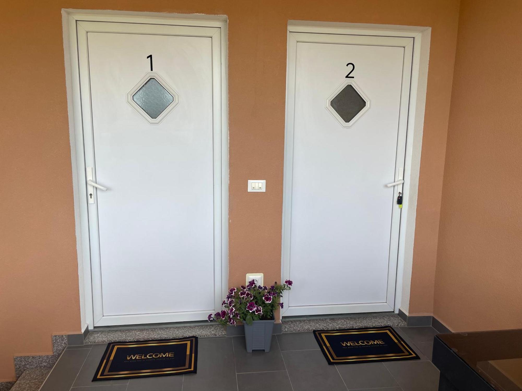 Apartments Dora Пореч Экстерьер фото